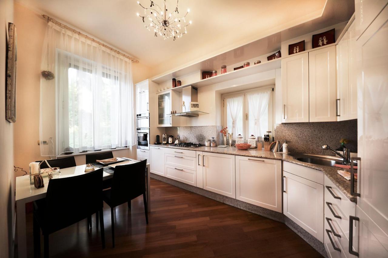 Villa Castiglioni Luxury Apartment 라글리오 객실 사진